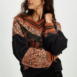 NWT Free People sz XL Lucy Animal Print Sweatshirt Top